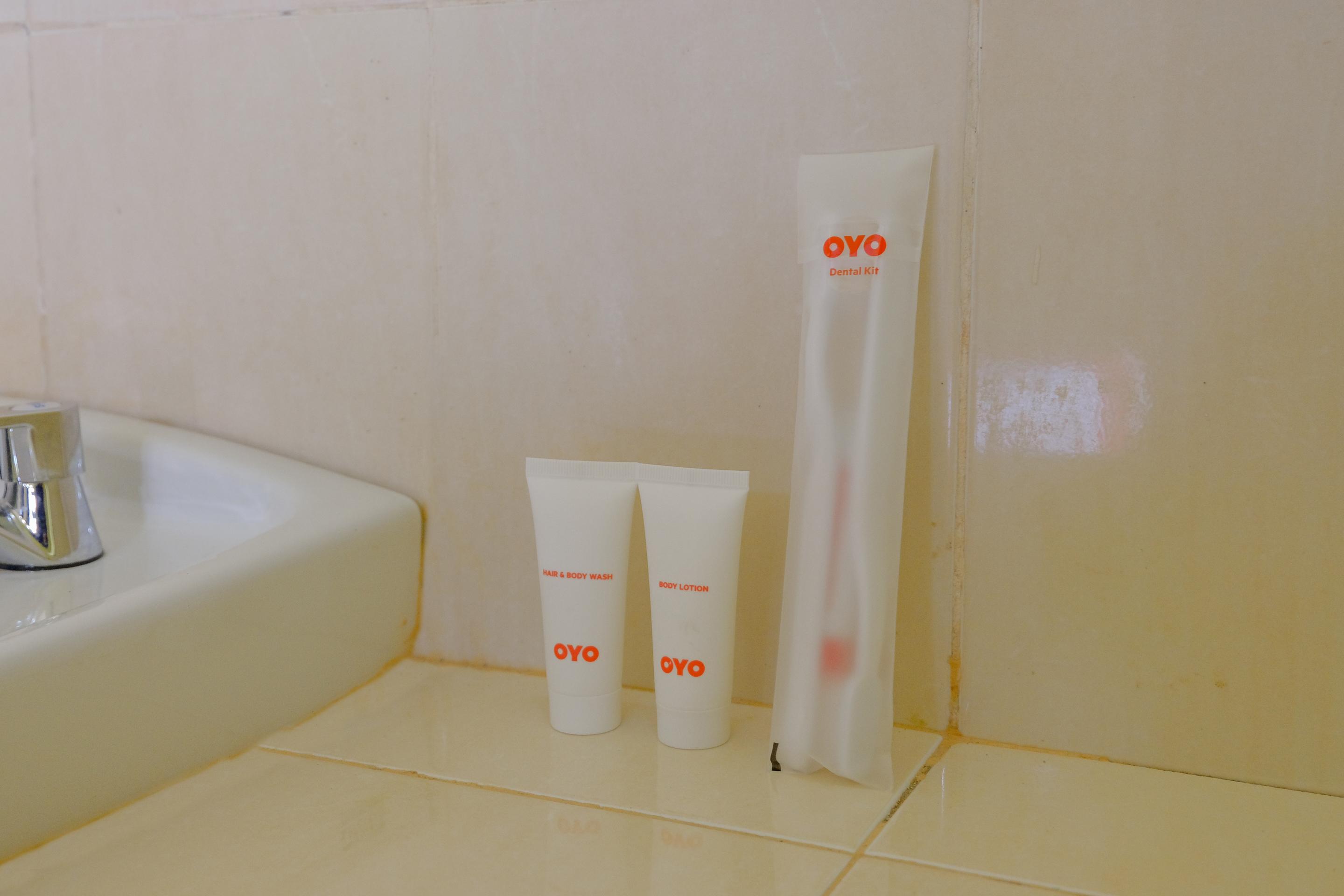 Oyo 1784 Hj. Aniek Hotel Madiun